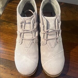 Toms Light Gray Suede Ankle Booties